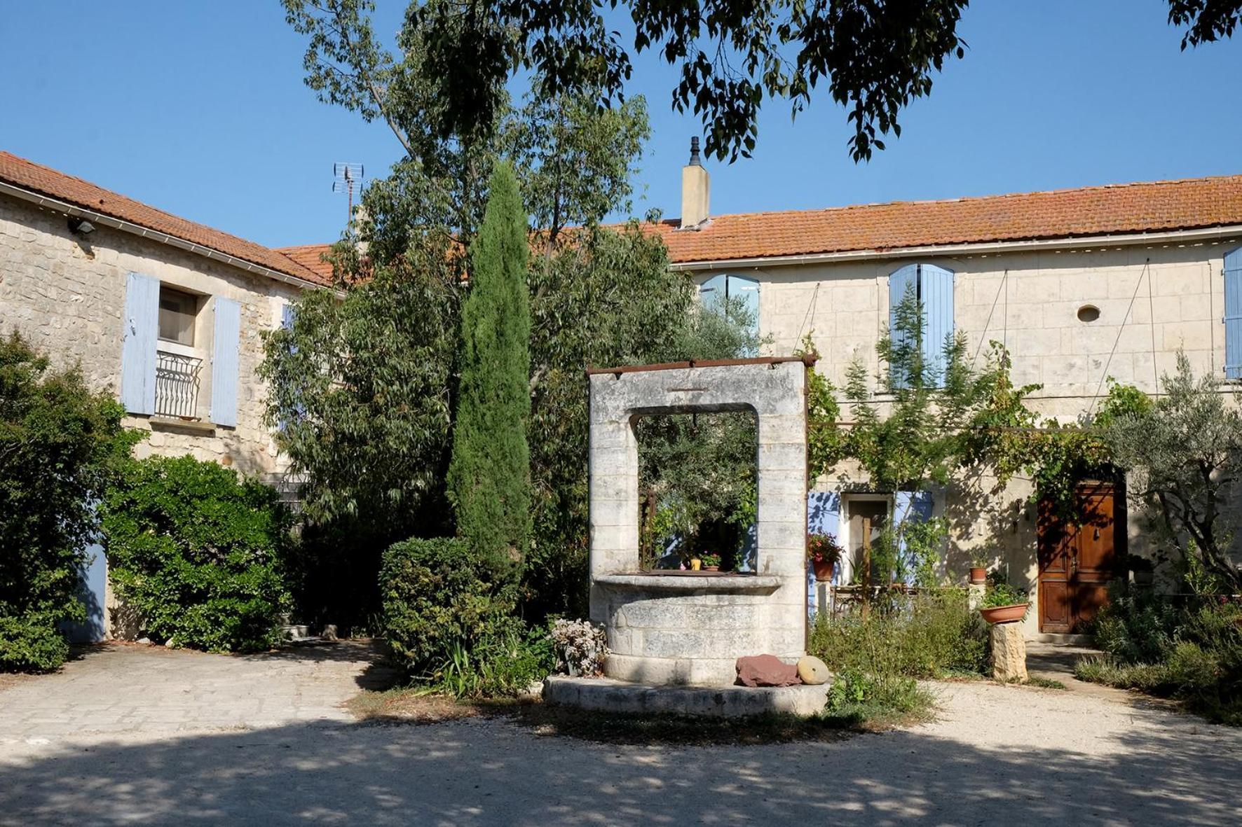 Mas D'Artaud Apartment Arles Exterior photo
